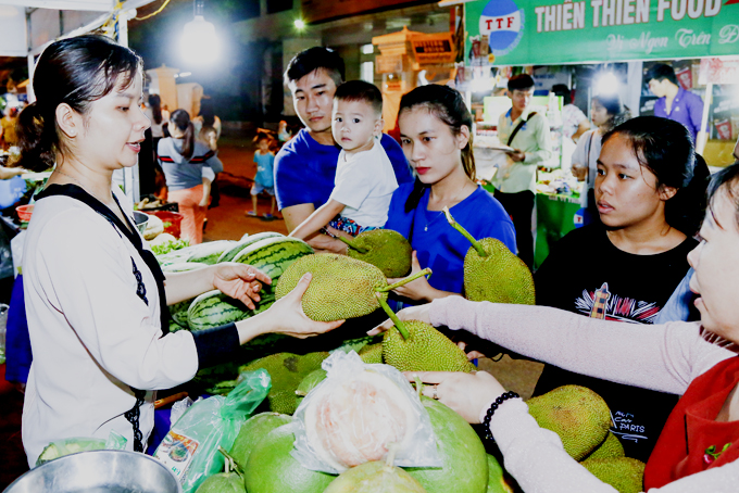 Phiên chợ nông sản Khánh Hòa 2022: Điểm nhấn nông sản và ẩm thực