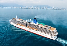Tàu du lịch biển Arcadia mang hơn 1.700 khách du lịch đến Nha Trang