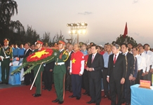 Tưởng niệm 64 cán bộ, chiến sĩ Hải quân nhân dân Việt Nam hy sinh bảo vệ chủ quyền biển, đảo