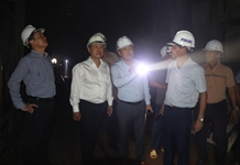 Lãnh đạo tỉnh Khánh Hòa kiểm tra khắc phục sự cố sạt lở hầm đường sắt ở Đèo Cả