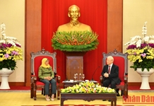 [Ảnh] Tổng Bí thư Nguyễn Phú Trọng tiếp Tổng thống Cộng hòa Singapore Halimah Yacob