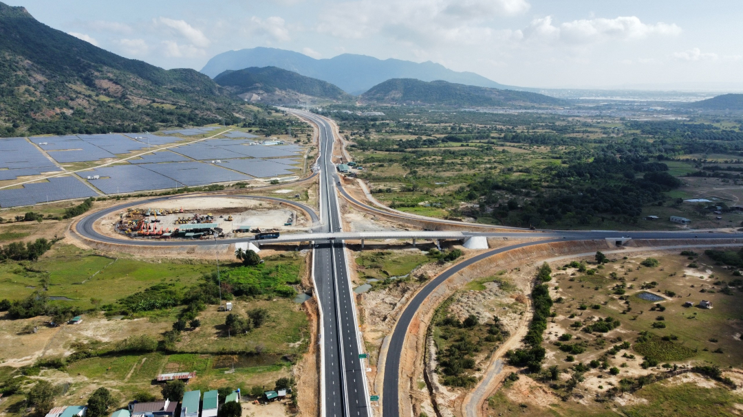 Cao tốc Nha Trang - Cam Lâm: Tiên phong về công nghệ, vững vàng về chất lượng