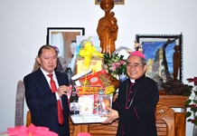 Ông Nguyễn Anh Tuấn thăm Tòa Giám mục Nha Trang