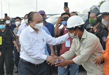 Chủ tịch nước phát lệnh thông xe tuyến chính cao tốc Trung Lương-Mỹ Thuận