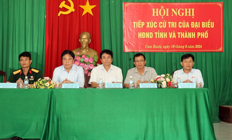 Đại biểu HĐND tỉnh Khánh Hòa tiếp xúc cử tri tại các địa phương