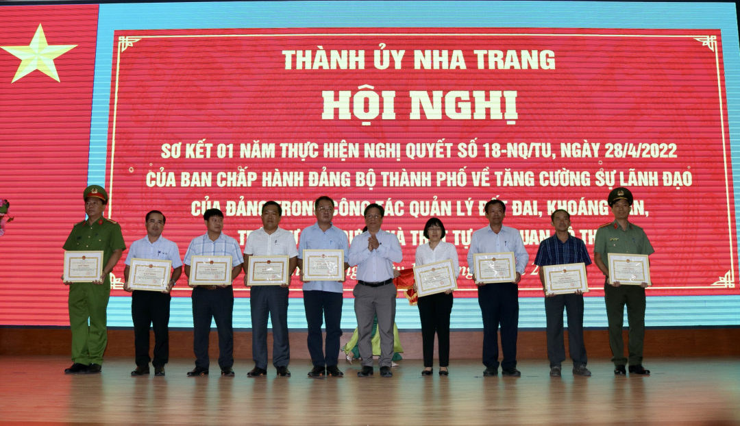 Sơ kết 1 năm thực hiện Nghị quyết số 18 của Thành ủy Nha Trang