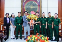 Ông Nguyễn Khắc Toàn thăm, chúc mừng Bệnh viện Quân y 87