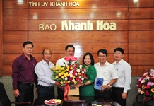 Lãnh đạo các đơn vị, địa phương và doanh nghiệp thăm, chúc mừng Báo Khánh Hòa