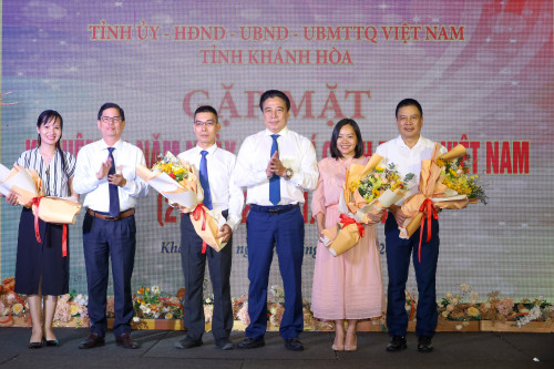 Lãnh đạo tỉnh gặp mặt đội ngũ nhà báo nhân Ngày Báo chí Cách mạng Việt Nam