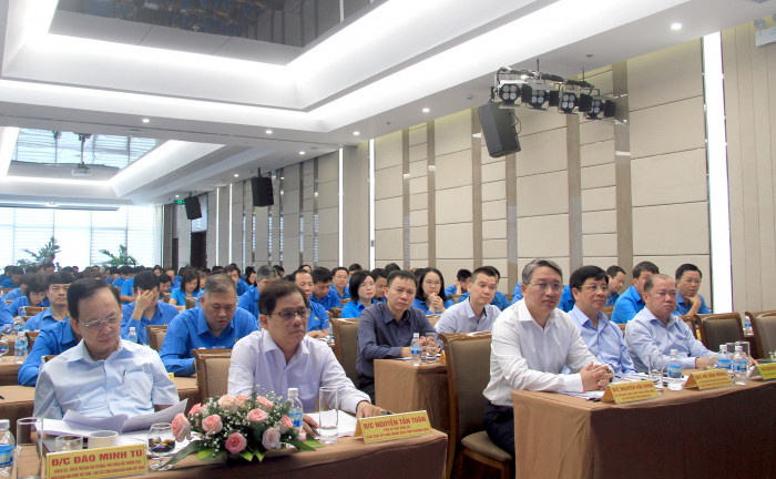 Hội nghị Ban chấp hành Tổng Liên đoàn Lao động Việt Nam lần thứ 5 khóa XIII