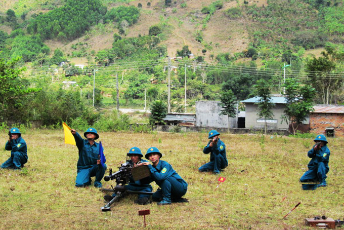 Lực lượng vũ trang huyện Khánh Sơn: Vượt gian khó, hoàn thành xuất sắc nhiệm vụ