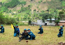 Lực lượng vũ trang huyện Khánh Sơn: Vượt gian khó, hoàn thành xuất sắc nhiệm vụ