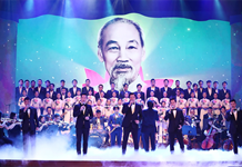 600 đại biểu, văn nghệ sỹ dự 'Hội nghị Diên Hồng' của ngành văn hóa