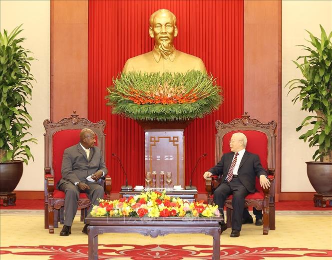         Đưa quan hệ Việt Nam - Uganda sang giai đoạn phát triển mới     