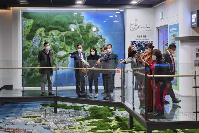 Đoàn công tác của tỉnh Khánh Hòa thăm và làm việc tại TP. Ulsan (Hàn Quốc)
