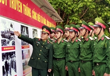 Xây dựng đội ngũ chính trị viên ở đơn vị cơ sở trong Quân đội có đức, có tài theo tư tưởng Hồ Chí Minh
