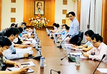 Thường trực Tỉnh ủy Khánh Hòa giao ban công tác tháng 11
